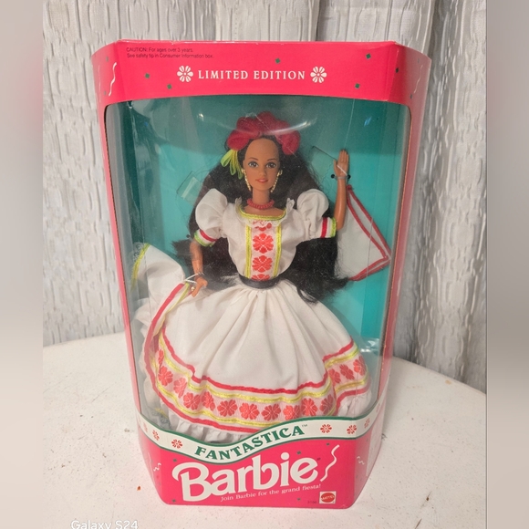 MATTEL 1992 FANTASTICA MEXICAN BARBIE Doll #3196 NRFB Limited Edition VINTAGE - Picture 1 of 13